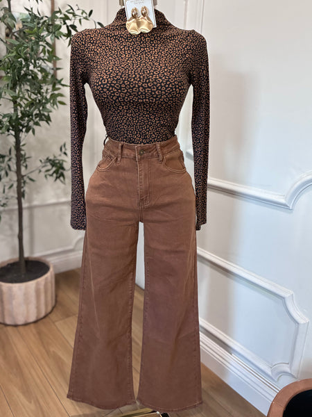 VINTAGE HIGH WAIST JEANS