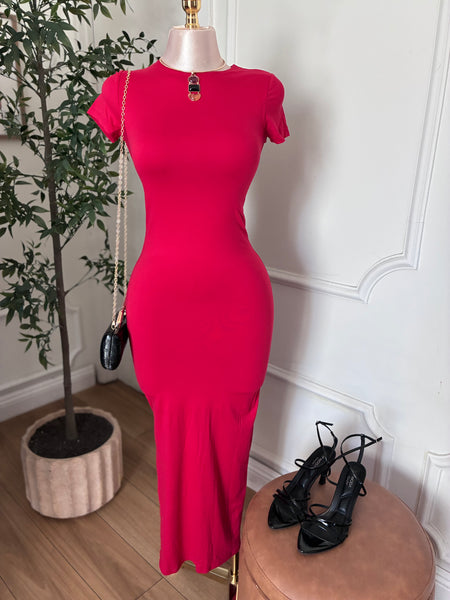 SCULPTED PERFECTION MIDI DRESS- RED