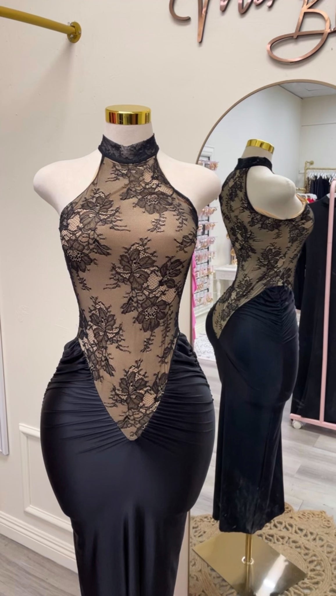 LACE HOURGLASS DRESS