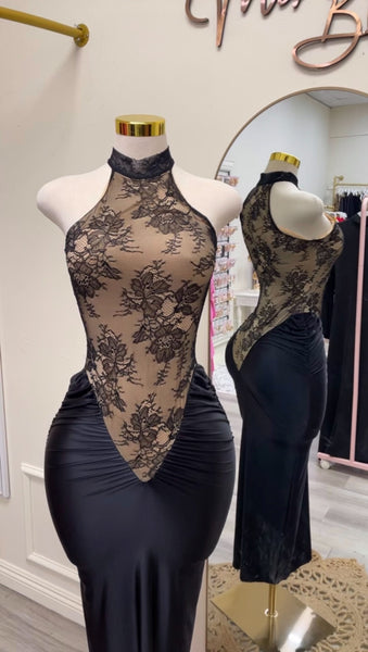LACE HOURGLASS DRESS