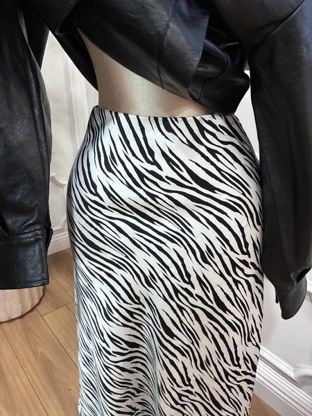 ZEBRA MIDI SKIRT