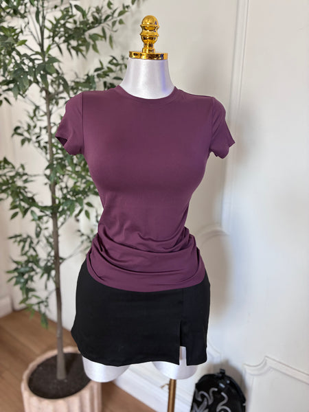 ESSENTIAL SCULPT TEE- MAROON