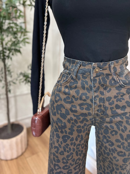 HIGH WAIST LEOPARD JEANS