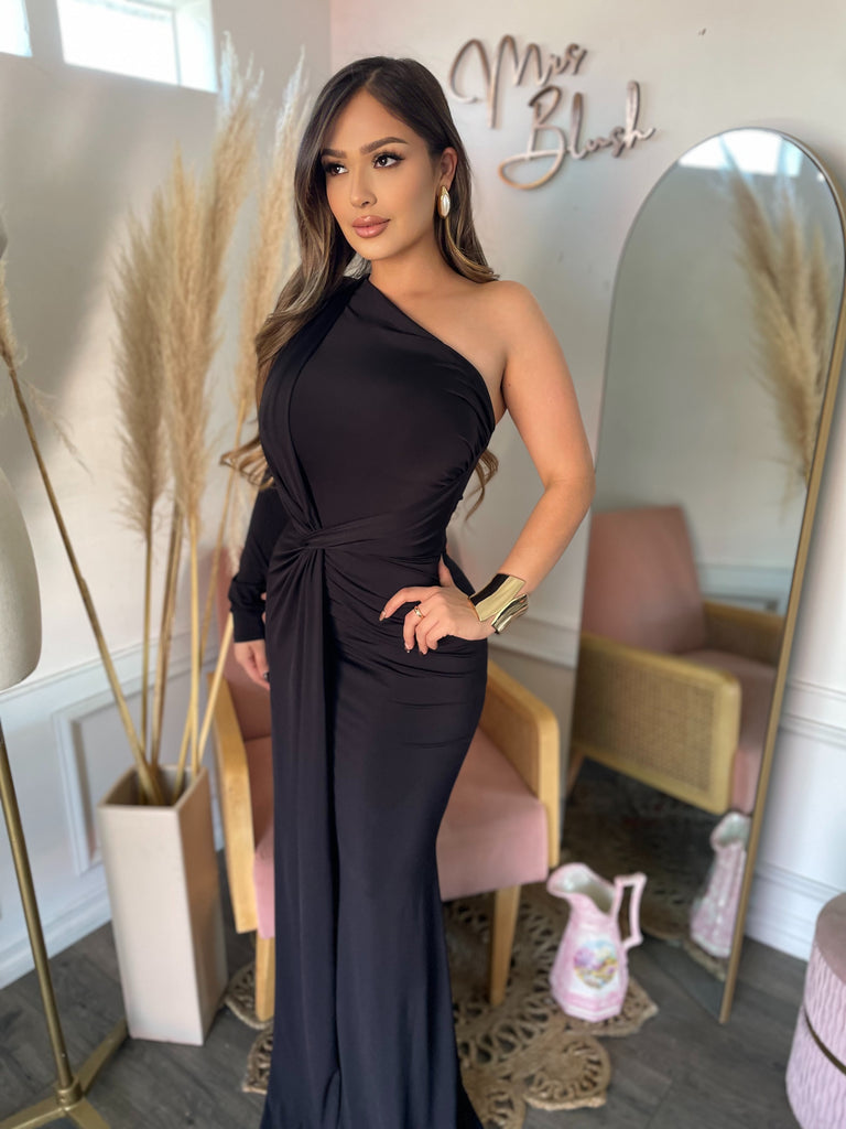 alissa formal dress Alissa Satin Corset Slit Formal Dress in Wine | Size: S | Satin Fabric