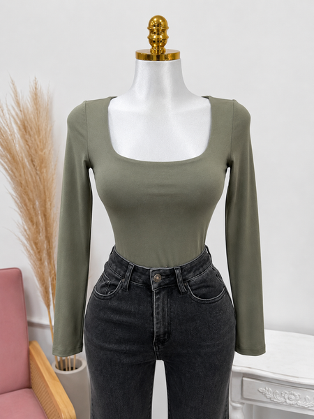 ESSENTIAL SQUARE NECK TOP- OLIVE