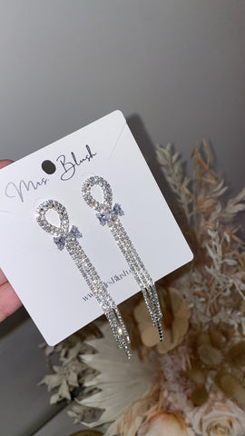 PRETTY BOW EARRINGS