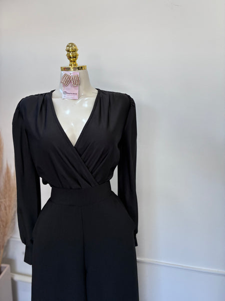 DRAPED V NECK TOP