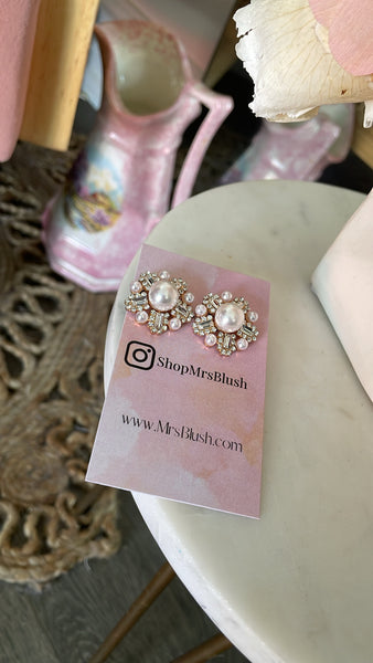 LINDSAY EARRINGS