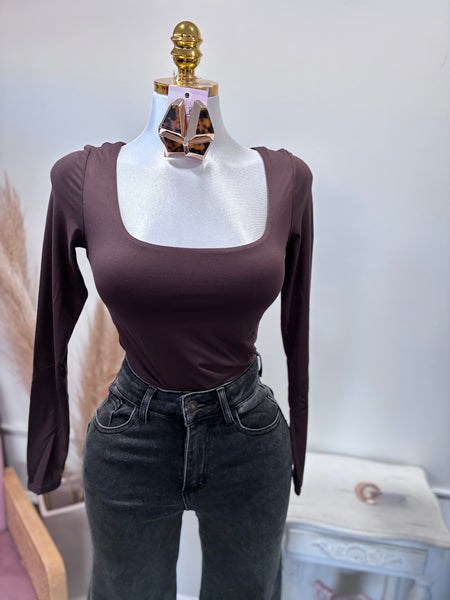 ESSENTIAL SQUARE NECK TOP- CHOCOLATE