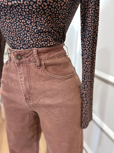 VINTAGE HIGH WAIST JEANS