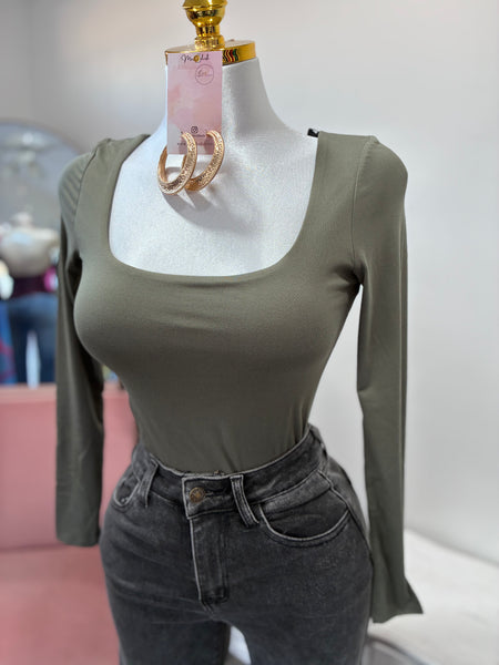 ESSENTIAL SQUARE NECK TOP- OLIVE
