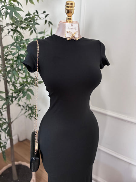 SCULPTED PERFECTION MIDI DRESS