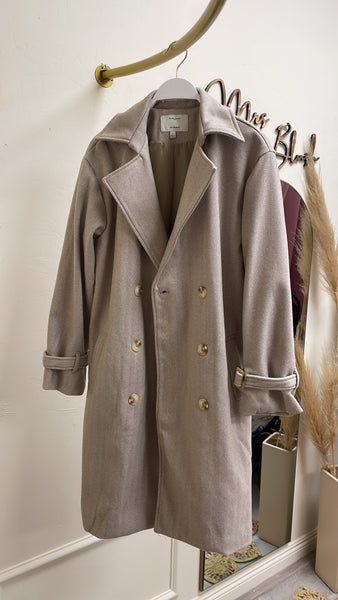 THE HERRINGBONE LONDON COAT