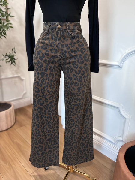 HIGH WAIST LEOPARD JEANS