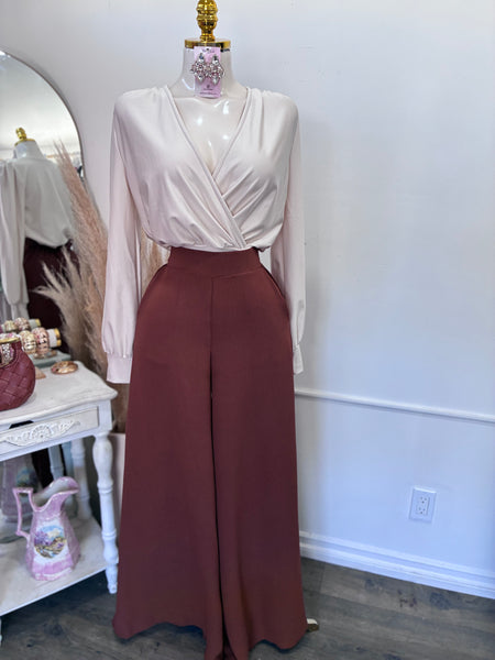 DRAPED V NECK TOP- CREAM