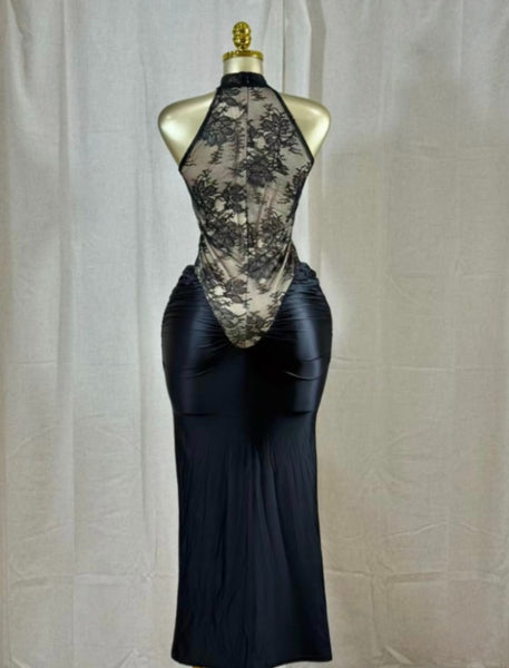 LACE HOURGLASS DRESS