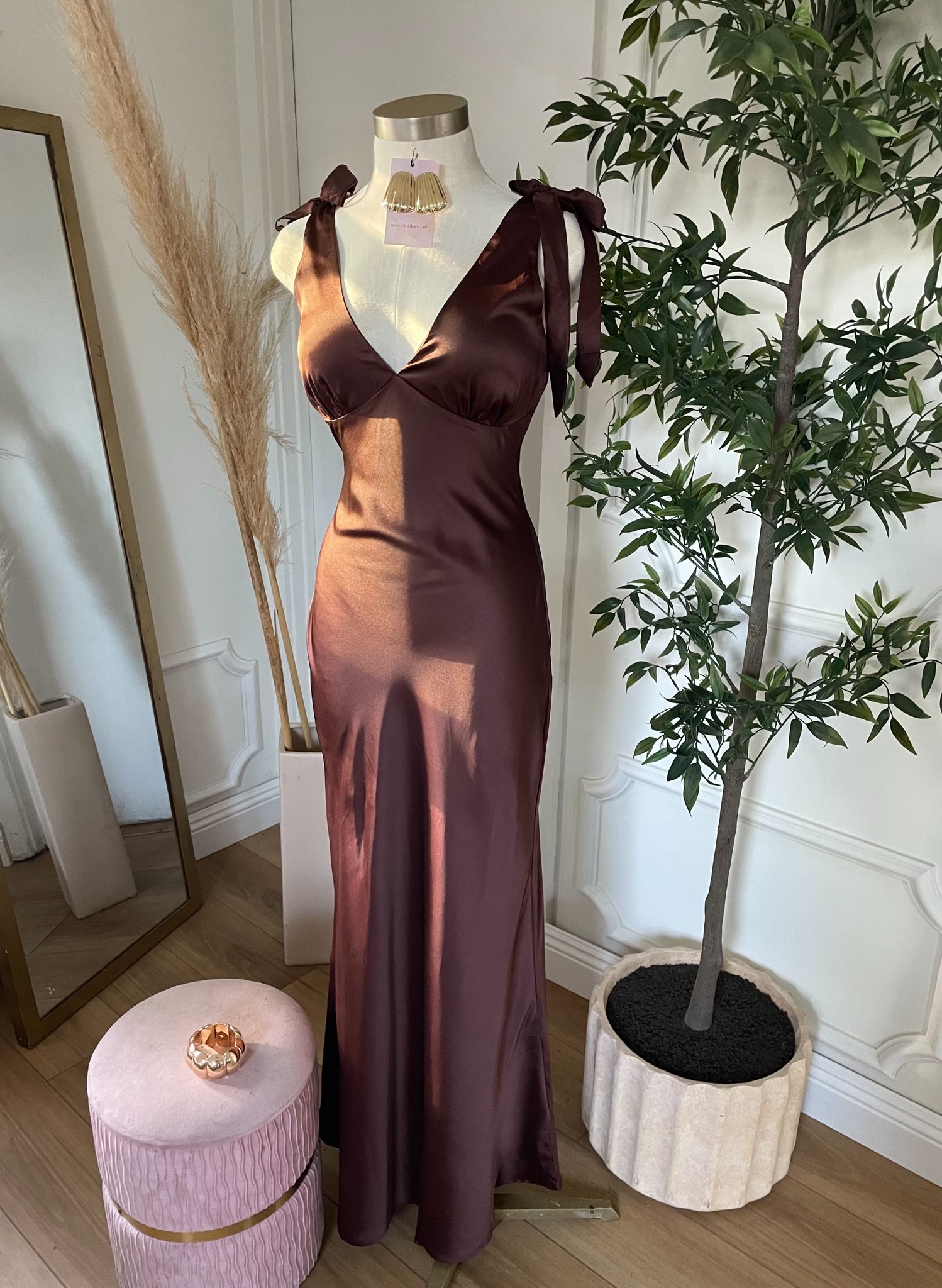 ESPRESSO MUSE DRESS