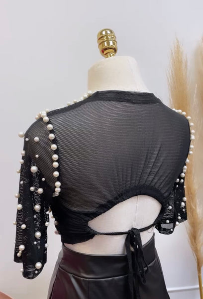 UNFORGETTABLE TOP