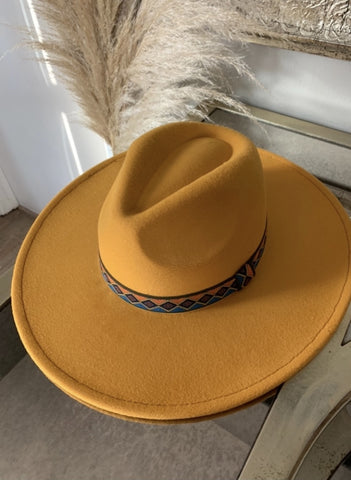 WANDERER HAT- TURMERIC