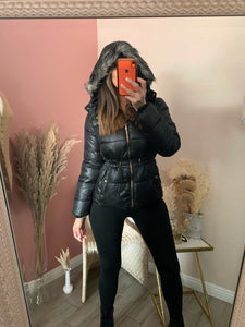 NESSA JACKET- Black