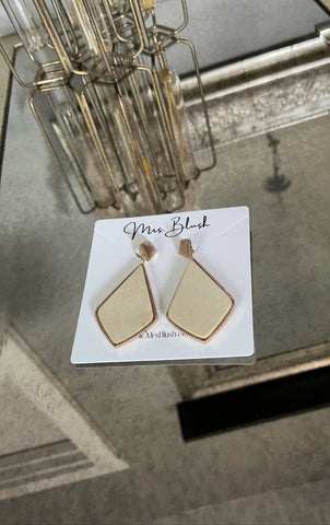 Marcela Earrings Ivory