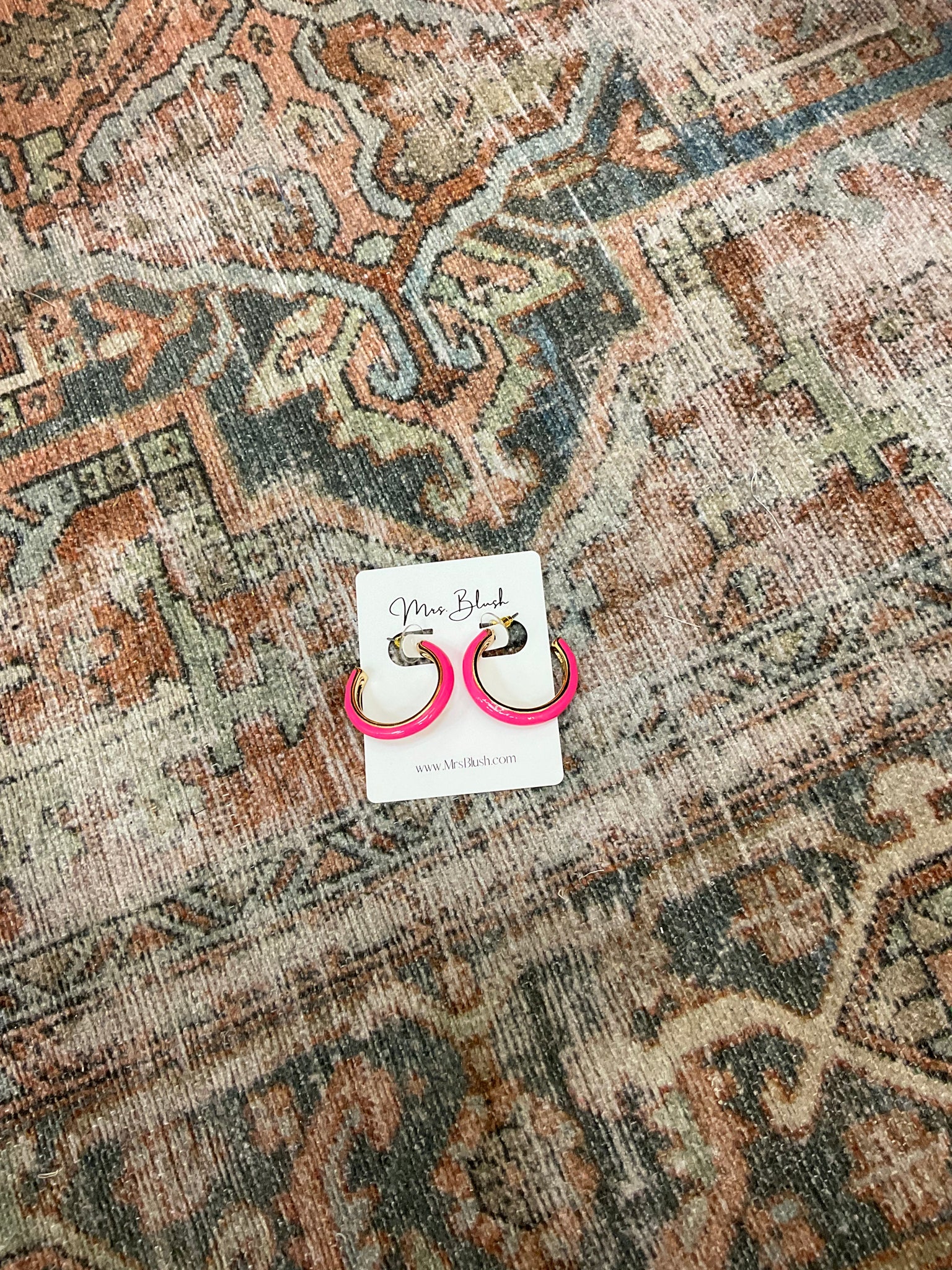 AKARI EARRINGS- PINK