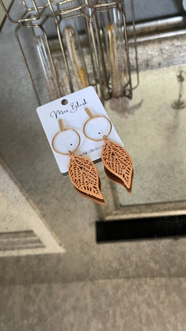 ‘LISA’ EARRINGS