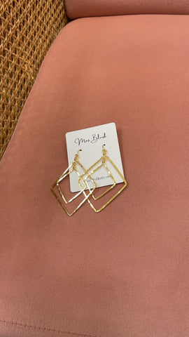 LILIA EARRINGS