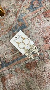 LISA EARRINGS- CREAM