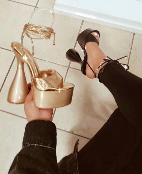 GOLDIE PUMPS