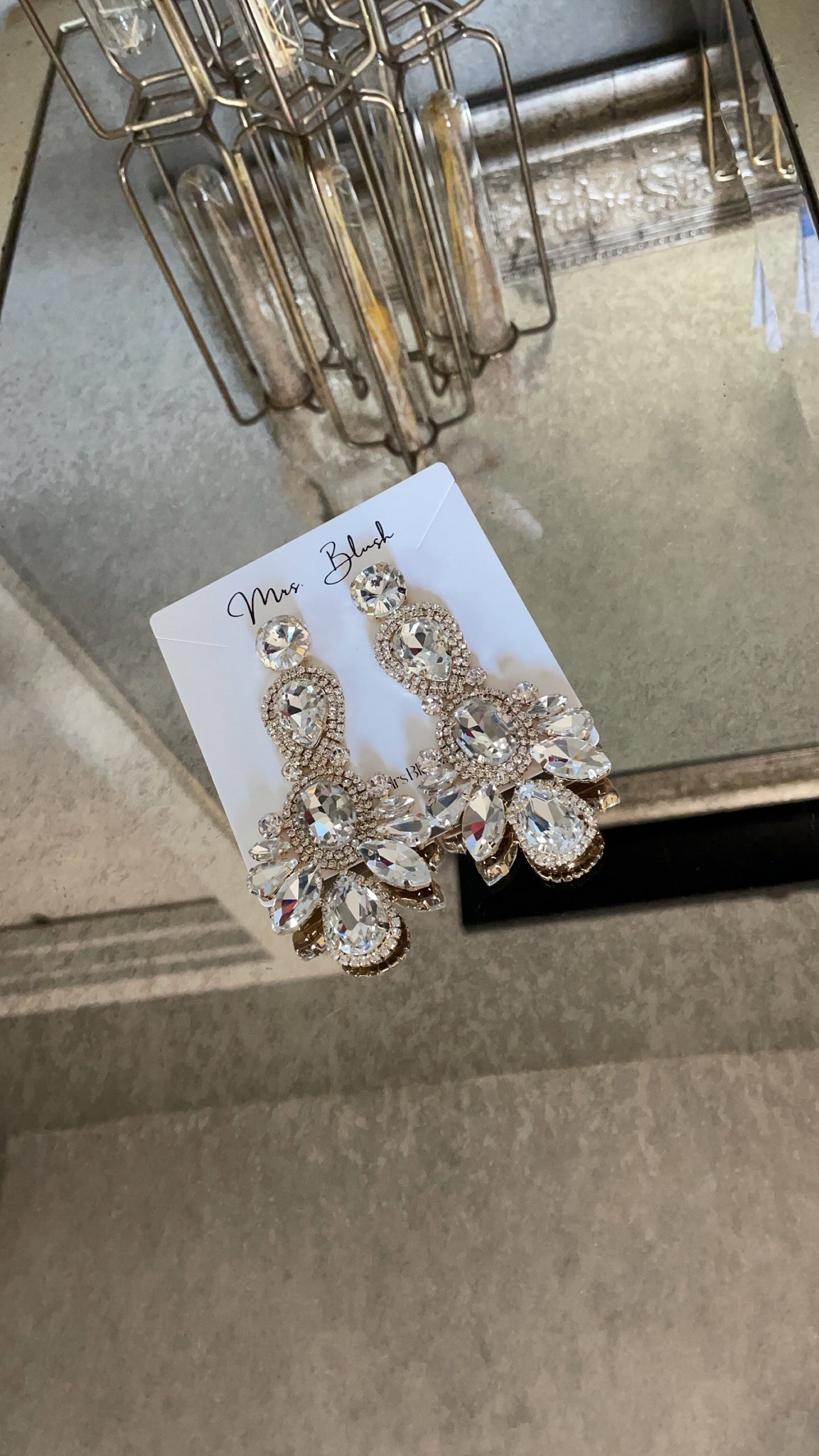 ‘BEAUTY QUEEN’ EARRINGS