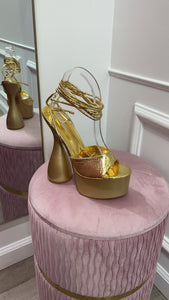 GOLDIE PUMPS